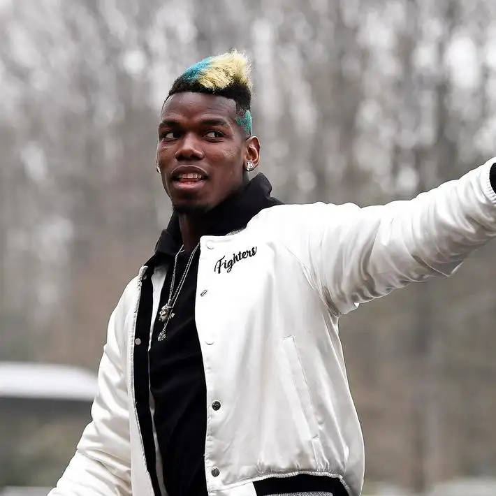 曼联险胜那不勒斯，博格巴梅开二度西甲