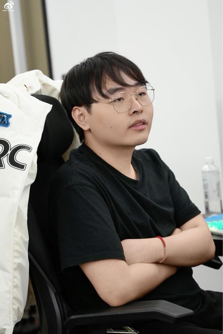 JDG翻盘DRX，Xiaohu打出惊人五杀全球总决赛2:1（釜山）