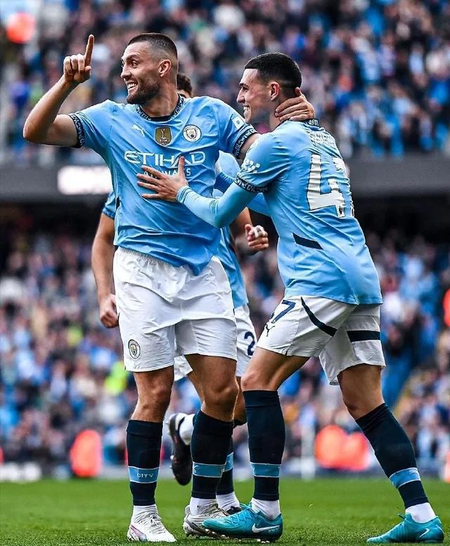 开云体育-包含AC米兰横扫尤文，萨内惊艳世界的词条